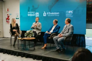 Minería. Universidad Siglo 21 y el Banco Mundial lanzan 90 programas para cubrir 64 laborales en la industria minera