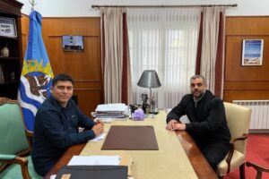 Vidal y Santillán buscan reforzar el cumplimiento del 90/10 en Santa Cruz