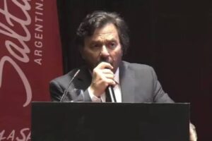 El gobernador Sáenz reclamó por las obras frenadas y cuestionó el centralismo nacional