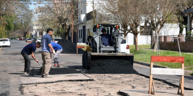 «Municipalidades bajo ataque: el rol de los gobiernos locales frente a la crisis»