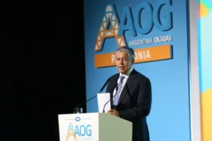 Rolando Figueroa: “Vaca Muerta no es la lámpara de Aladino: no se frota y lanza riqueza”