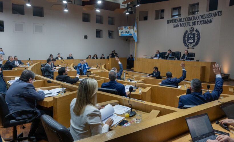 San Miguel de Tucumán. El Concejo aprobó la eliminación de 59 tasas municipales, con abstenciones del alfarismo y críticas opositoras